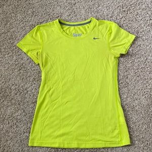 Nike dri-fit size small